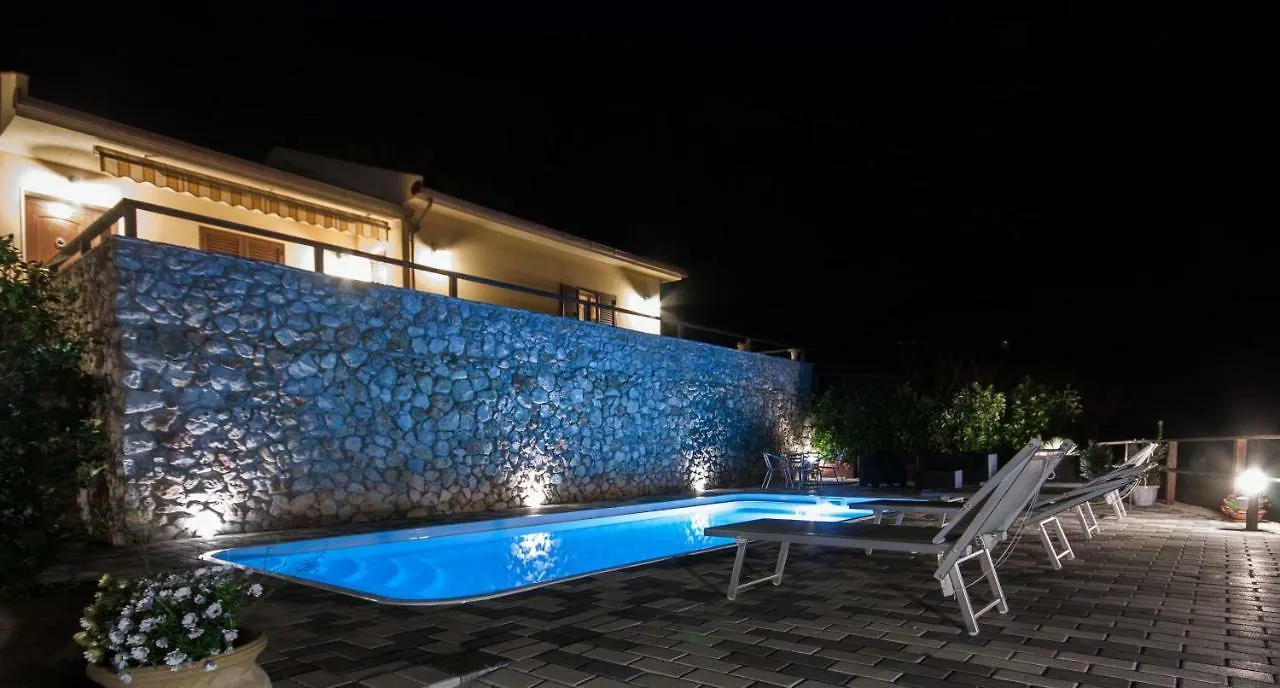 Bed & Breakfast Estuario Rooms Castellammare del Golfo